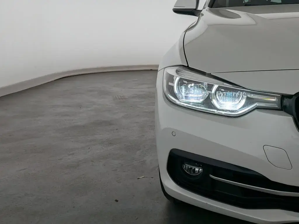 Main__Slider__Photo:BMW 3 Series 320 i Sport Line (EURO 6d-TEMP) LED+NAVI+PANO+BC 11/2019-1