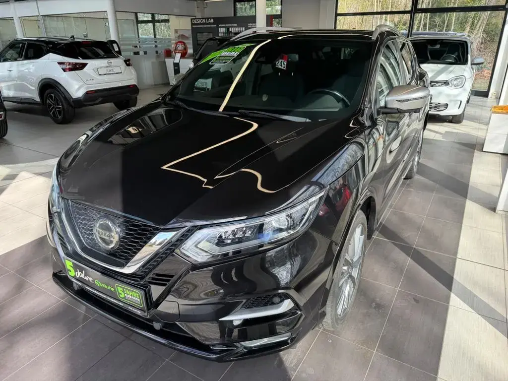 Main__Slider__Photo:Nissan Qashqai 1.3 DIG-T N-Connecta LED+Navi+SHZ+360+LM 03/2020-1