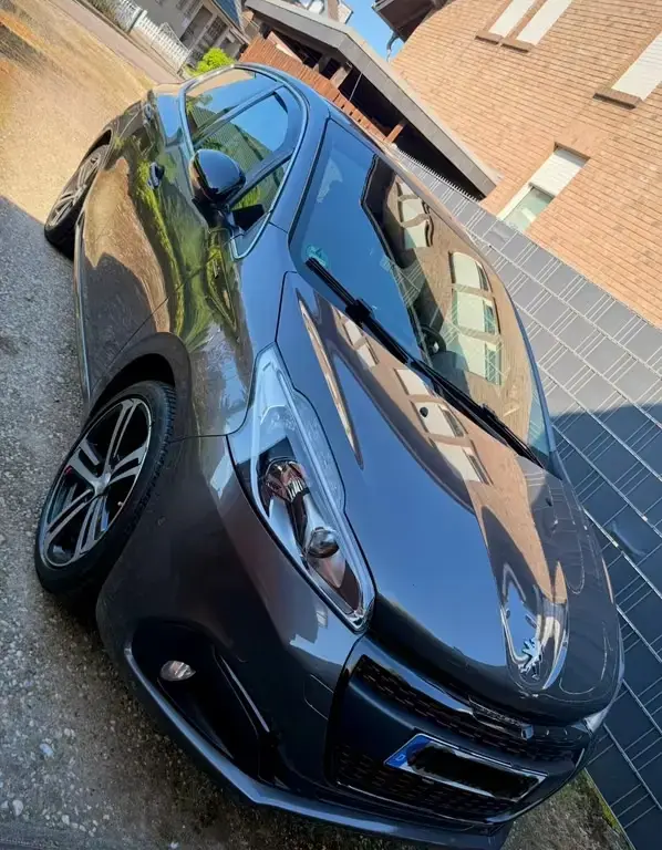 Main__Slider__Photo:Peugeot 208 1.2 Allure PureTech 110 EAT6 S & S Allure 07/2018-1