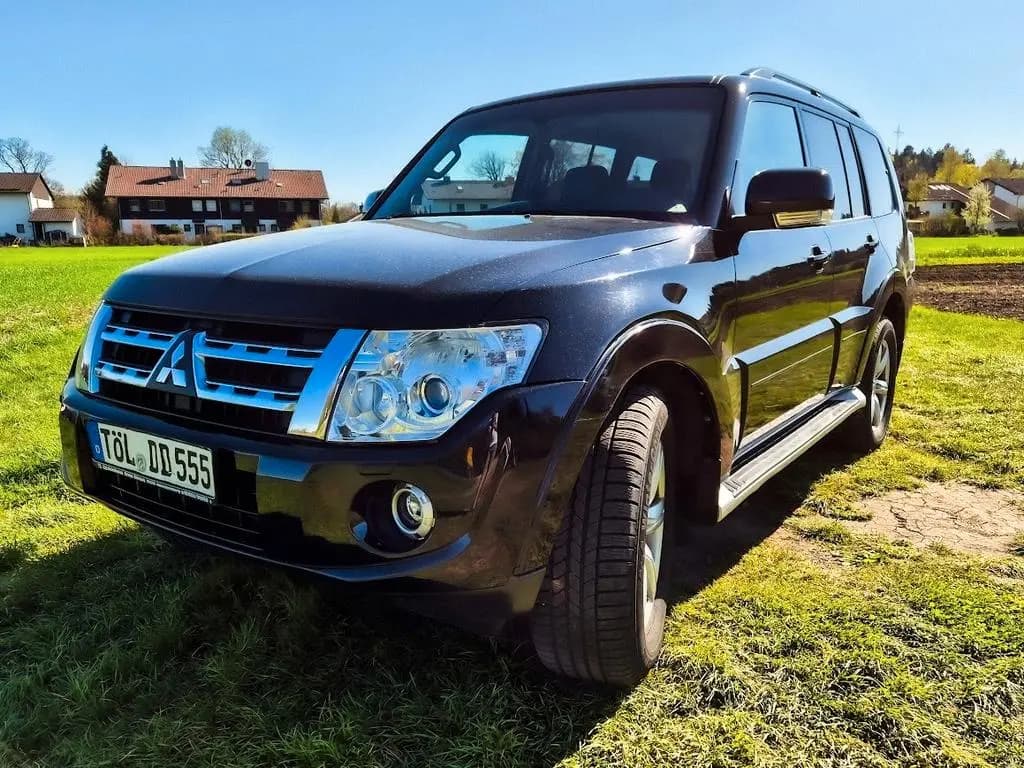 Main__Slider__Photo:Mitsubishi Pajero 3,2 DI-D 4WD Instyle, Automatik 07/2012-0