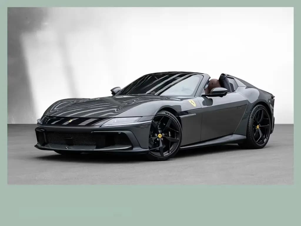 Main__Slider__Photo:Ferrari 12Cilindri Spider 03/2026-0