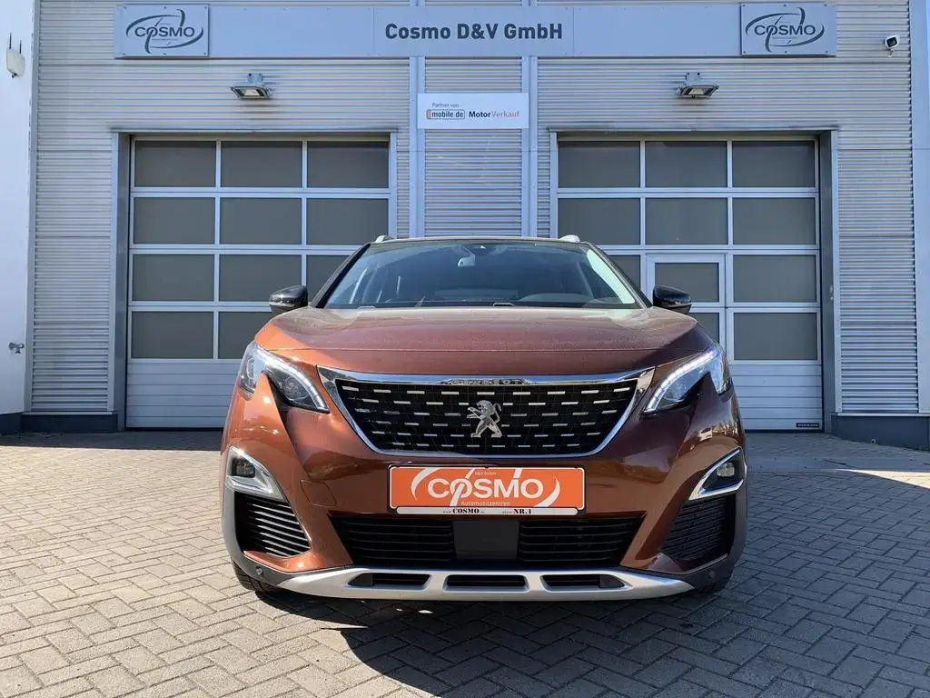 Main__Slider__Photo:Peugeot 3008 Allure AHK+NAVI+LED+RFK 10/2018-1