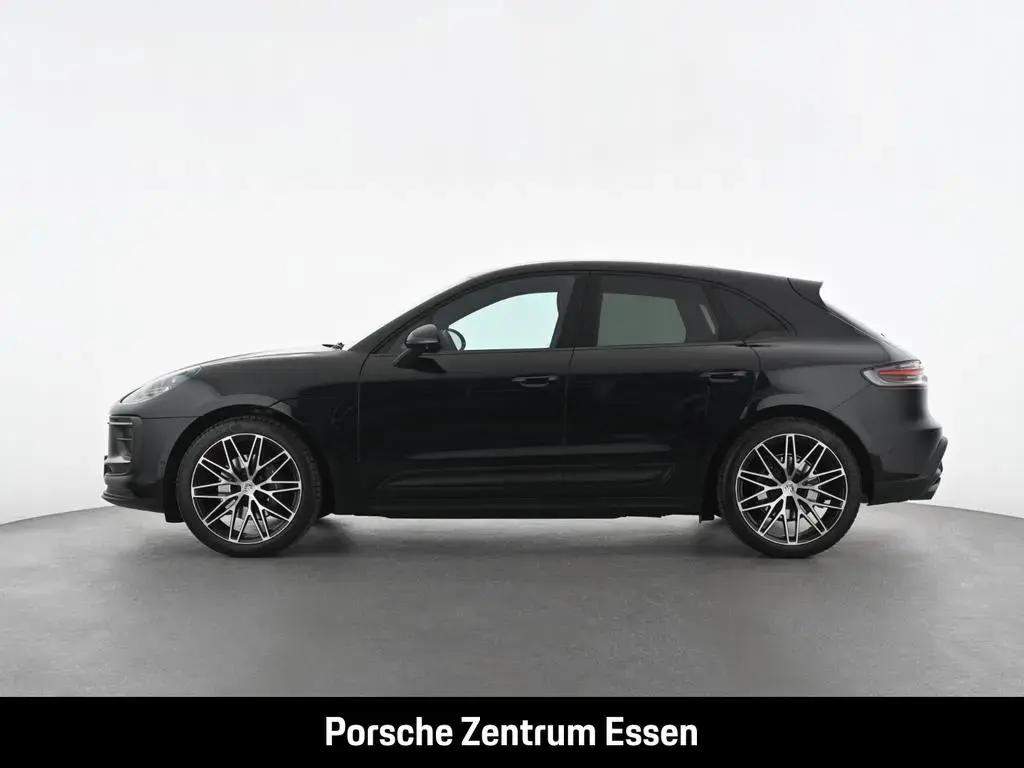 Main__Slider__Photo:Porsche Macan / Panorama Dachsystem Sitzlüftung Memory S 06/2023-1