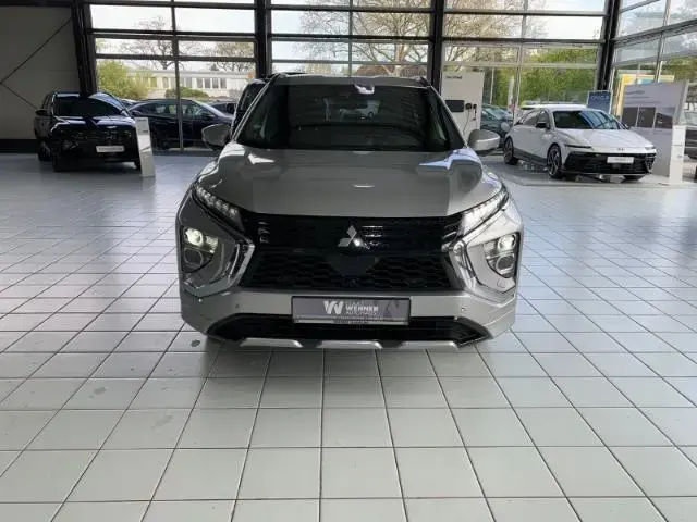 Main__Slider__Photo:Mitsubishi Eclipse Cross Plug-In Hybrid Plus MJ21.7 m. Sele 11/2022-1
