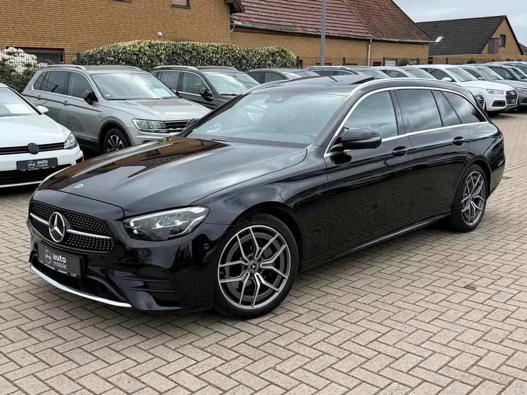 Main__Slider__Photo:Mercedes-Benz E-Class d T, AMG Paket, LED, Kamera, 12/2022-0