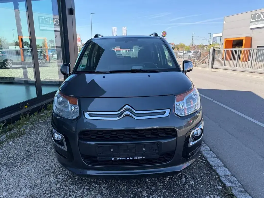 Main__Slider__Photo:Citroën C3 Picasso 1.2 PureTech Selection Bluetooth PDC 07/2016-1