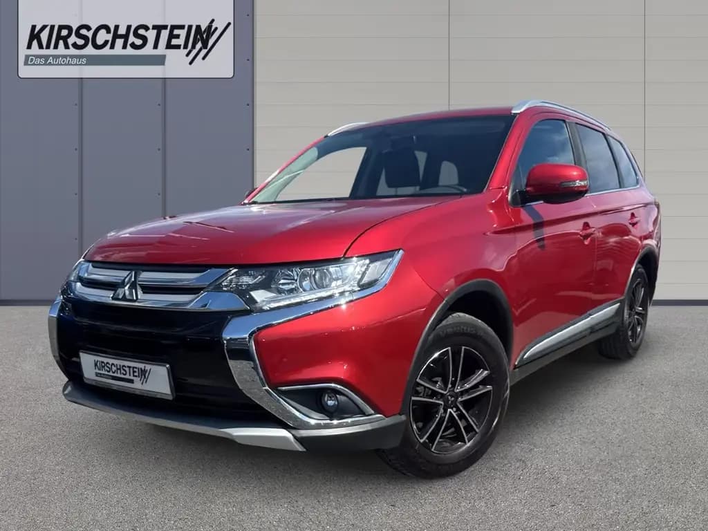 Main__Slider__Photo:Mitsubishi Outlander Edition 100 2WD 2.0  MIVEC WR Kamera 03/2018-0
