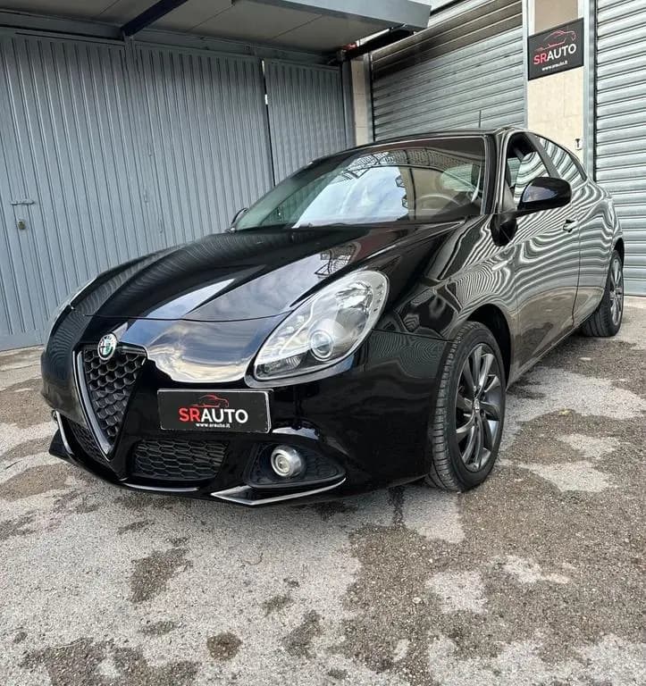 Main__Slider__Photo:Alfa Romeo Giulietta 1.6 JTDm 120cv Super 04/2016-0