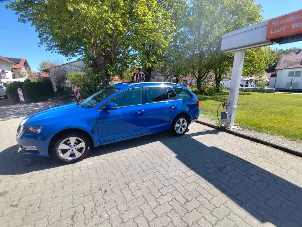 Main__Slider__Photo:Skoda Octavia 1.5 TSI ACT DSG Style Combi Style 03/2019-1
