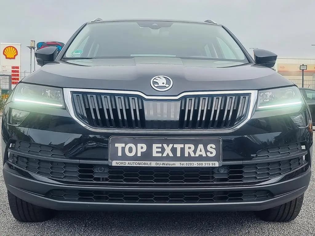 Main__Slider__Photo:Skoda Karoq Drive NAVI KAM PDC TEMP SITZH ALU LED TOP 07/2020-0
