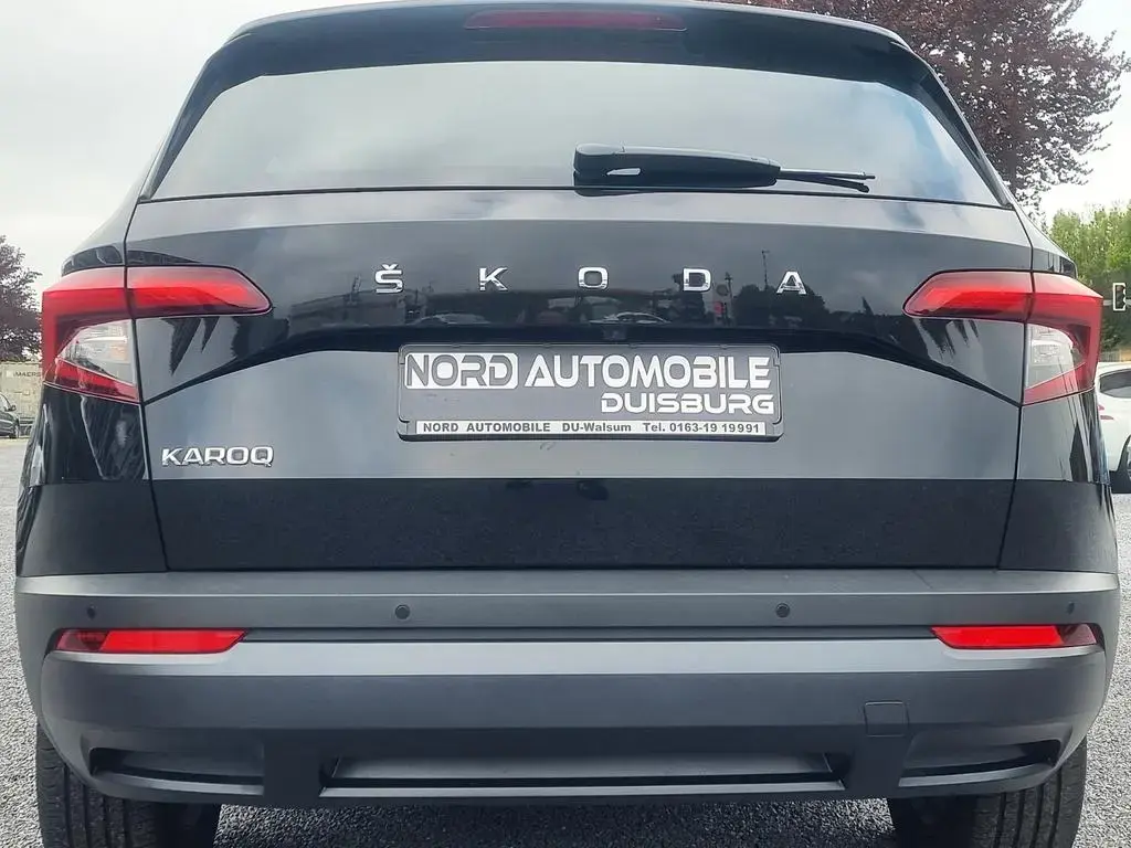 Main__Slider__Photo:Skoda Karoq Drive NAVI KAM PDC TEMP SITZH ALU LED TOP 07/2020-1