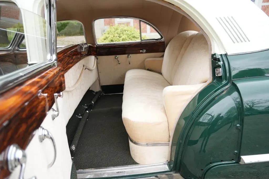 Main__Slider__Photo:Cadillac Fleetwood 03/1946-0