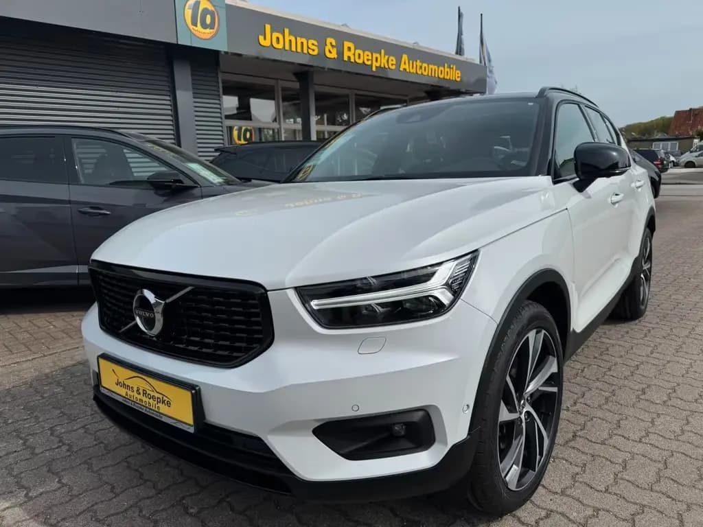 Main__Slider__Photo:Volvo XC40 XC 40 R Design D4 Automatik AWD/PANO/SCHIEBEDACH 02/2018-0