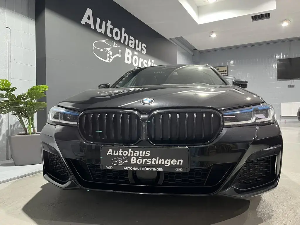 Main__Slider__Photo:BMW 5 Series 520 d Touring/M Sport/AHK/LED/PANO/STAND/HEAD UP 03/2022-1