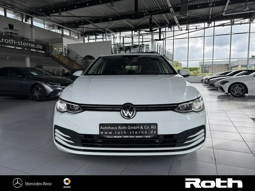 Main__Slider__Photo:Volkswagen Golf VIII 1.5 TSI Life Life+Navi+WinterP+ACC+SHZ 05/2020-1