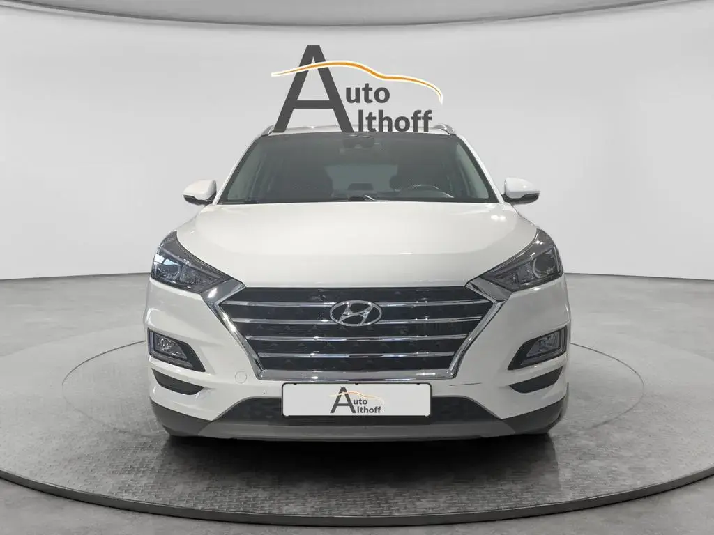 Main__Slider__Photo:Hyundai TUCSON 1.6 T-GDI Select 2WD AUTOM.SITZ.NAVI 04/2020-1