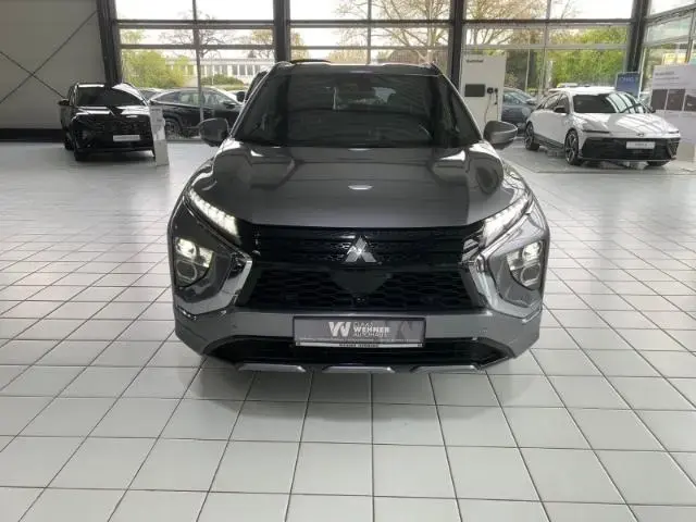 Main__Slider__Photo:Mitsubishi Eclipse Cross Plug-in Hybrid Plus MJ21.7 m. Sele 10/2022-1
