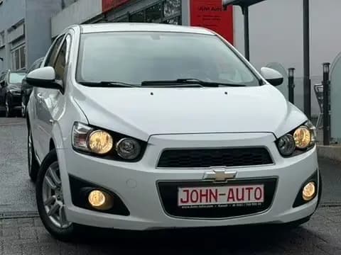 Main__Slider__Photo:Chevrolet Aveo Schrägheck LTZ 09/2011-0