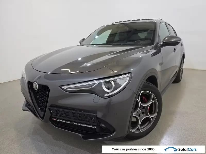 Main__Slider__Photo:Alfa Romeo Stelvio 2.2d Q4 Sprint Aut. LED-Xenon Navi Spor 04/2022-0