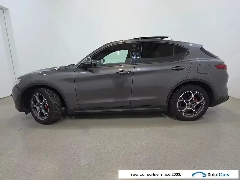 Main__Slider__Photo:Alfa Romeo Stelvio 2.2d Q4 Sprint Aut. LED-Xenon Navi Spor 04/2022-1