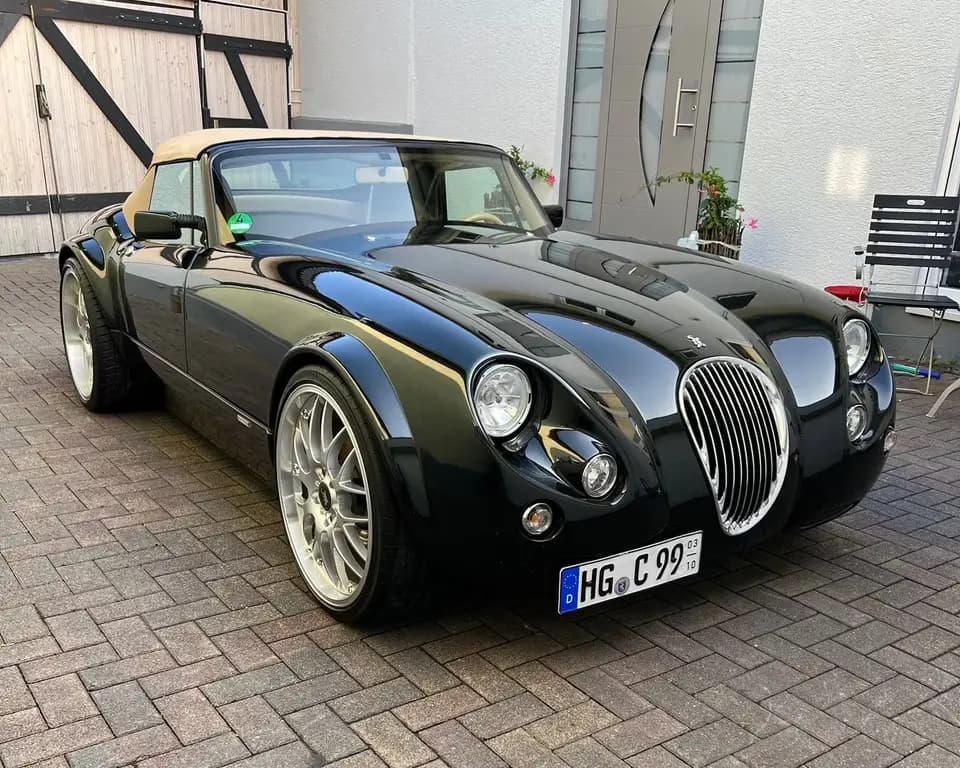 Main__Slider__Photo:Wiesmann MF 3 | 2. Hand | Scheckheft | Top Zustand 04/2009-0