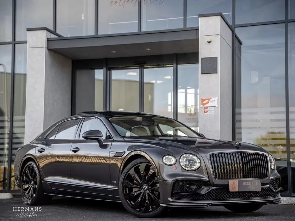Main__Slider__Photo:Bentley Flying Spur 6.0 W12 First Edition / Blackline / 06/2021-0