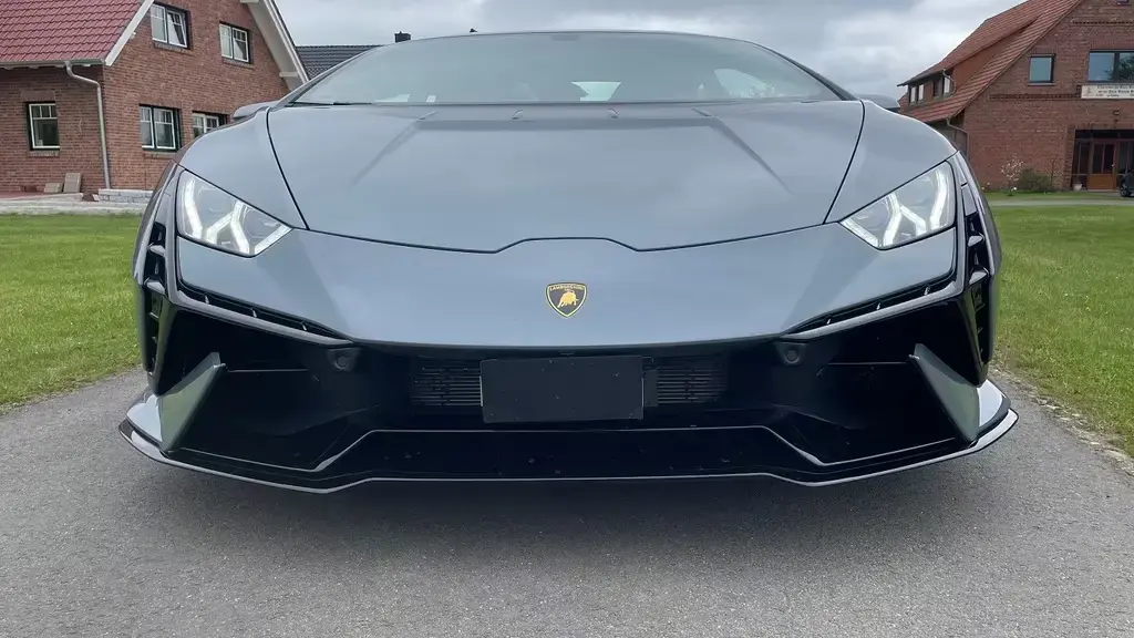 Main__Slider__Photo:Lamborghini Huracán TECNICA+LIFT+CARBON+STYLE PACK-GARANTIE! 05/2023-1