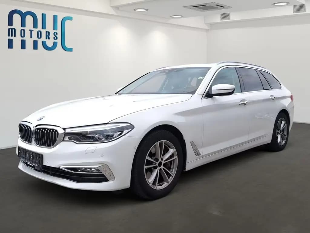 Main__Slider__Photo:BMW 5 Series 540i xDrive LuxuryLine~NightVis~Pano~HuD~Driv.As 11/2017-0