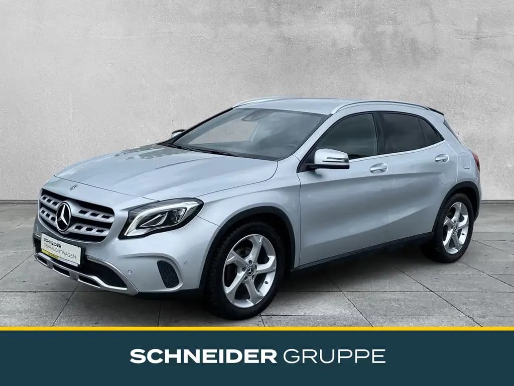 Main__Slider__Photo:Mercedes-Benz GLA 180 Urban LED+NAVI+KAMERA+SHZ+DAB+KLIMA 10/2019-0