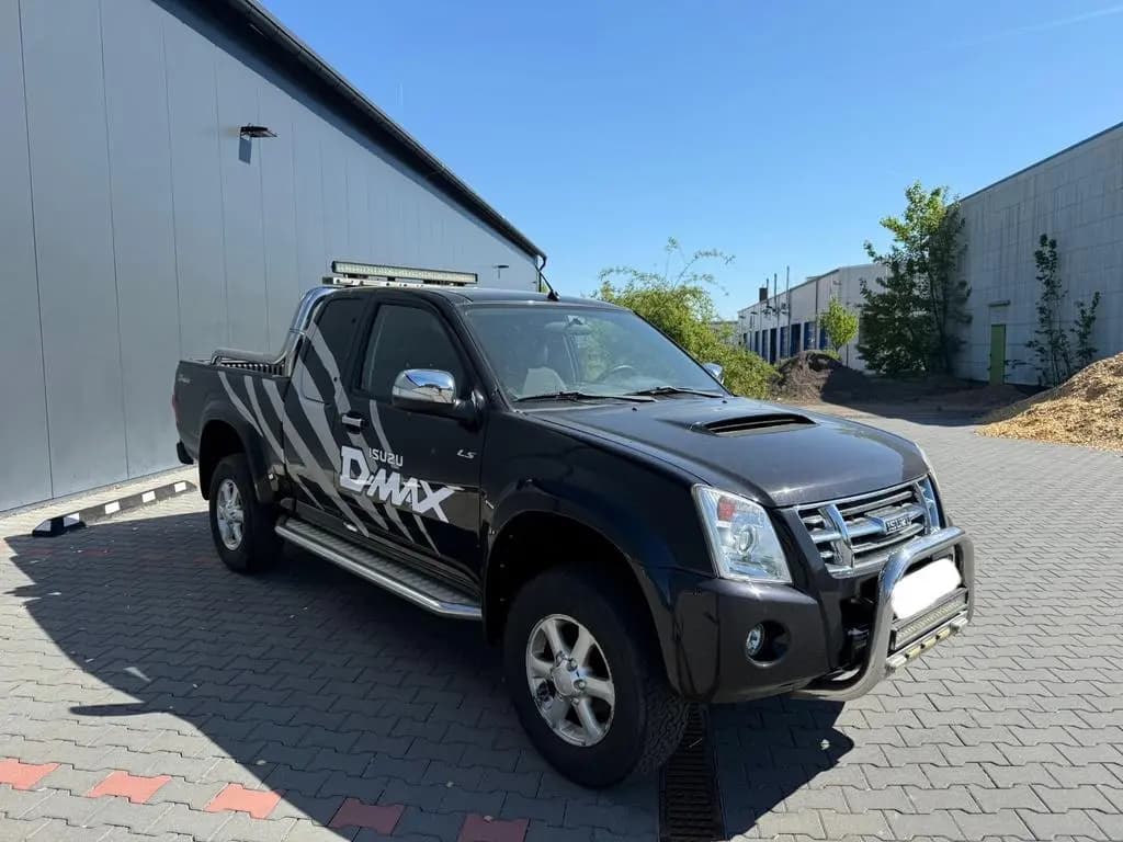 Main__Slider__Photo:Isuzu D-Max 2.5 TD Space Cab 4X4 08/2010-0