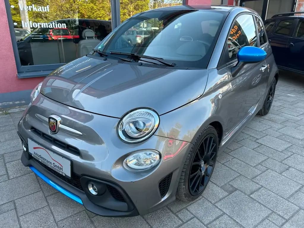 Main__Slider__Photo:Abarth 500 F595 1.4 Urban-Paket Sportauspuff  Schale 02/2022-0