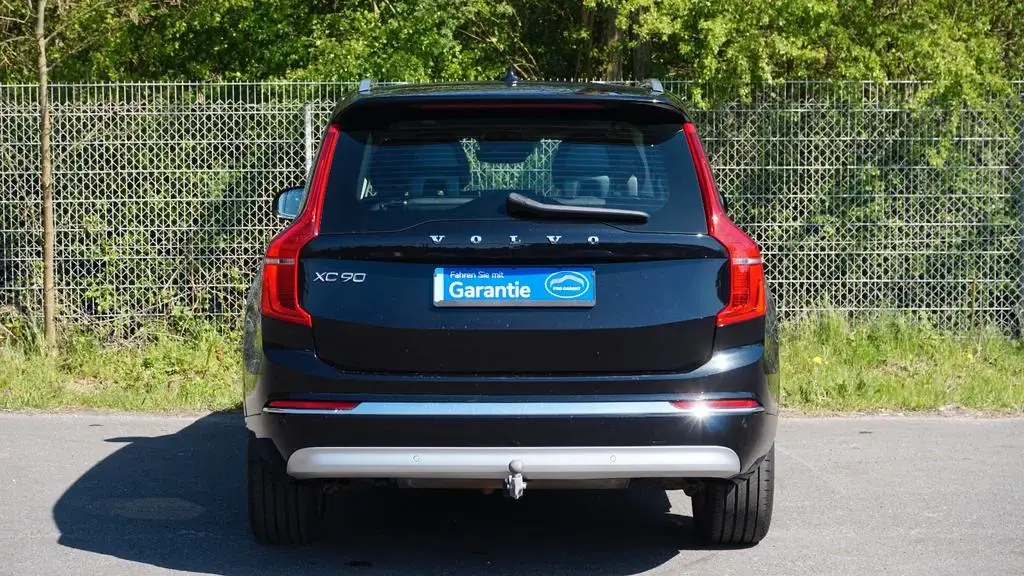 Main__Slider__Photo:Volvo XC90 T8 Inscription PilotA/Pano/360°/AHK/TWA/H&K 09/2021-1