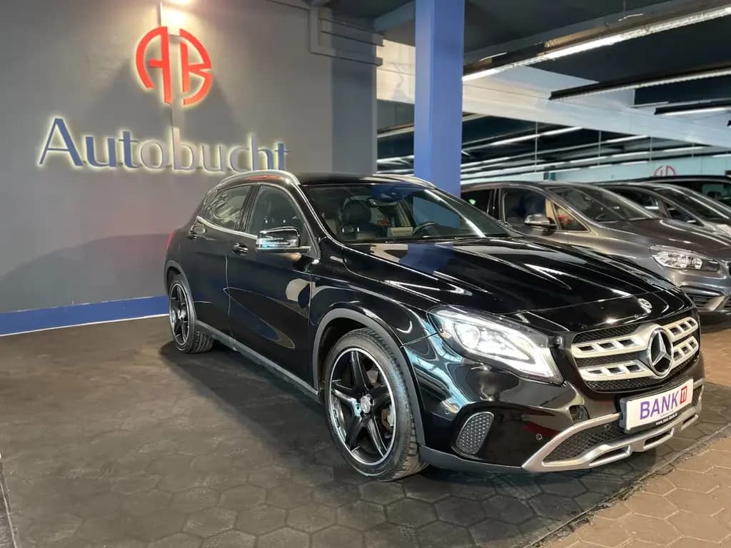 Main__Slider__Photo:Mercedes-Benz GLA 180 /R-KAM/ACC/LED/TOTWINKEL/Wenig Kilometer 06/2019-0