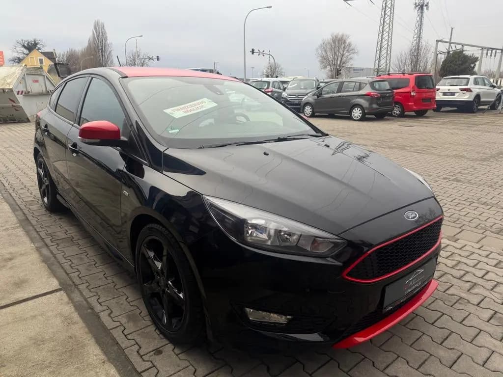 Main__Slider__Photo:Ford Focus Lim. Sport#ST Line#Insp+Tüv neu 08/2017-0