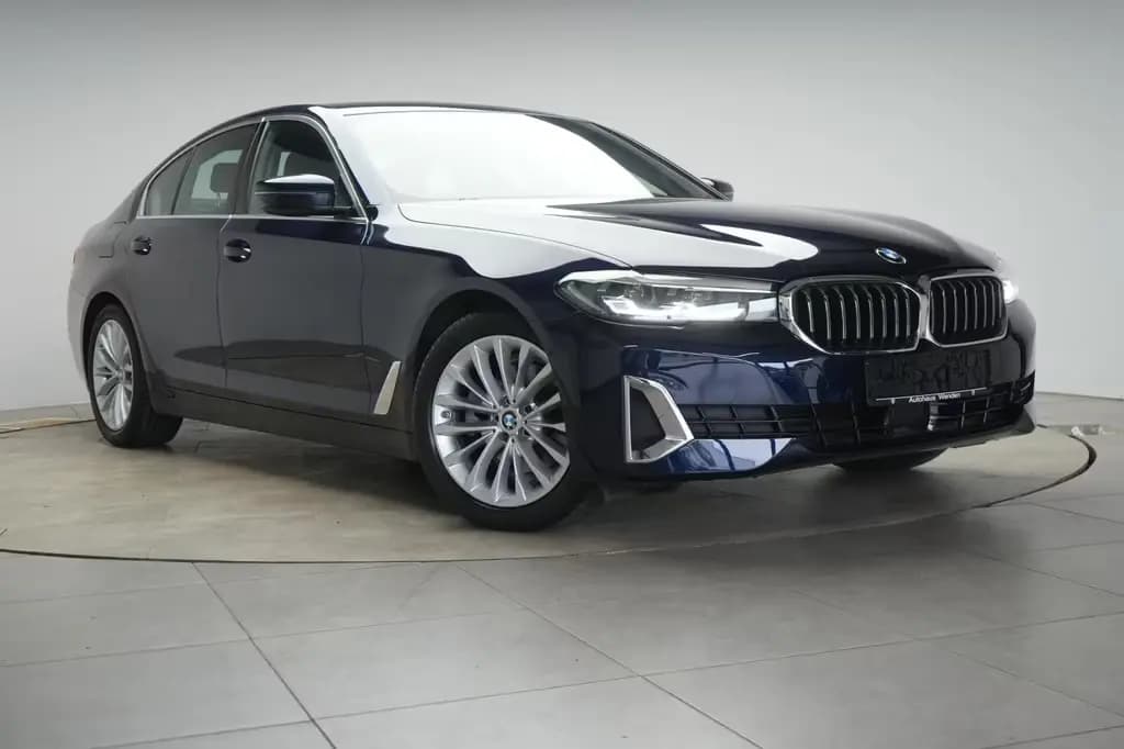 Main__Slider__Photo:BMW 5 Series 520 i Luxury Line 11/2020-0
