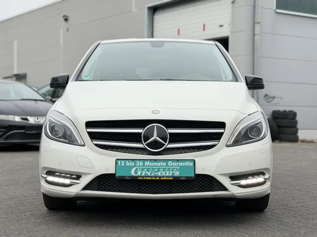 Main__Slider__Photo:Mercedes-Benz B-Class *70 TKM* 10/2014-1
