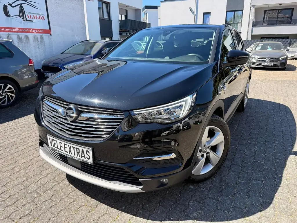 Main__Slider__Photo:Opel Grandland (X) 1.2 TURBO LEDER KAMERA NAVI 2xPDC 07/2020-1