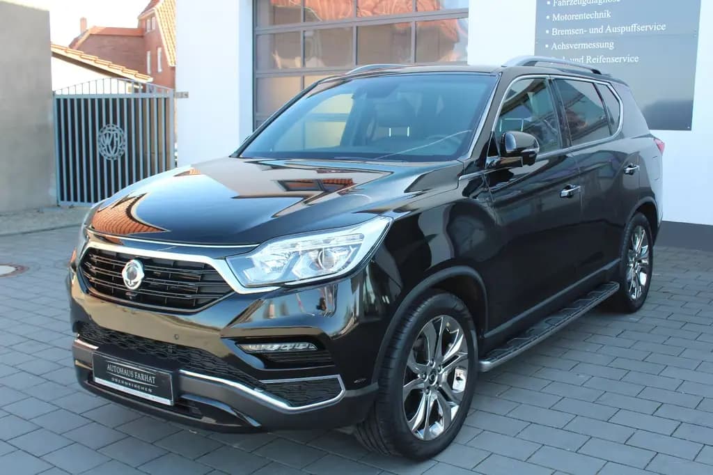 Main__Slider__Photo:Ssangyong REXTON 2.2 e-XDi 220 Sapphire 4WD AT 05/2019-0