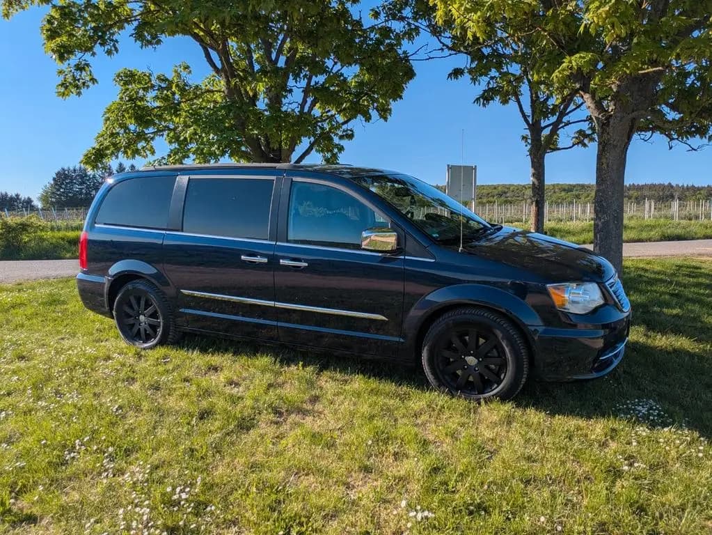 Main__Slider__Photo:Chrysler Grand Voyager 02/2016-0