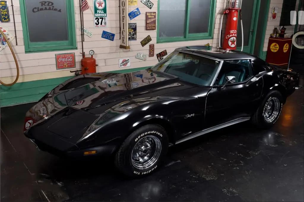 Main__Slider__Photo:Corvette C3 Stingray Targa 1973 von RD Classics 01/1973-0