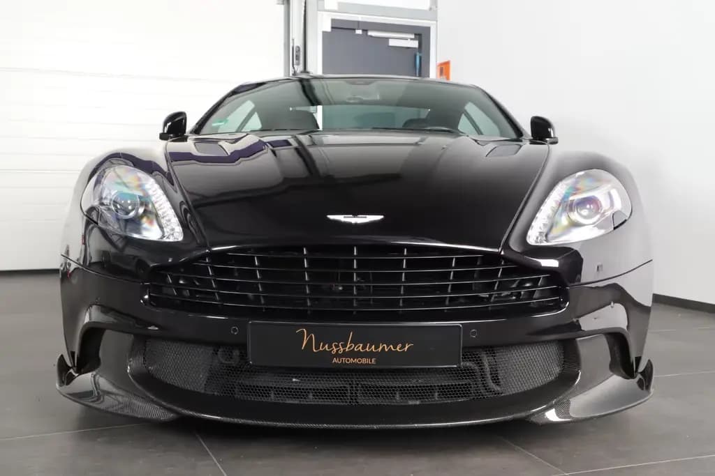 Main__Slider__Photo:Aston Martin Vanquish S 11/2017-0