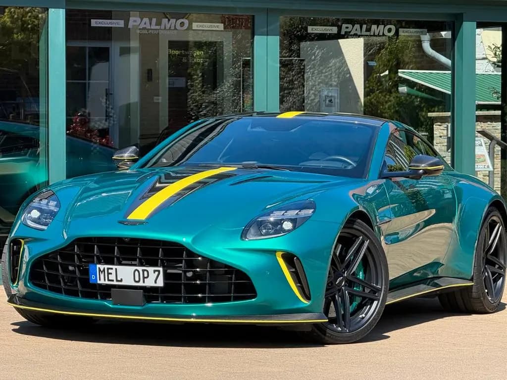 Main__Slider__Photo:Aston Martin V8 Vantage / CARBON / VOLL / NP 270 T€ / TRAUM! 06/2024-0
