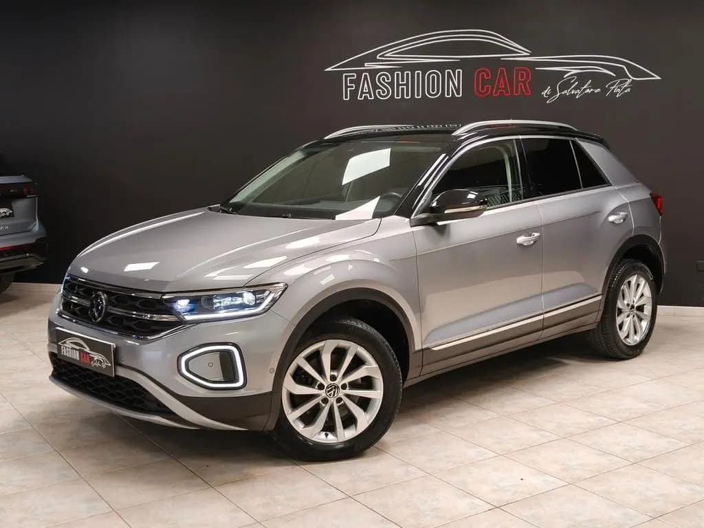 Main__Slider__Photo:Other Volkswagen T-Roc 2.0 TDI SCR 150 CV DSG Style 01/2023-0