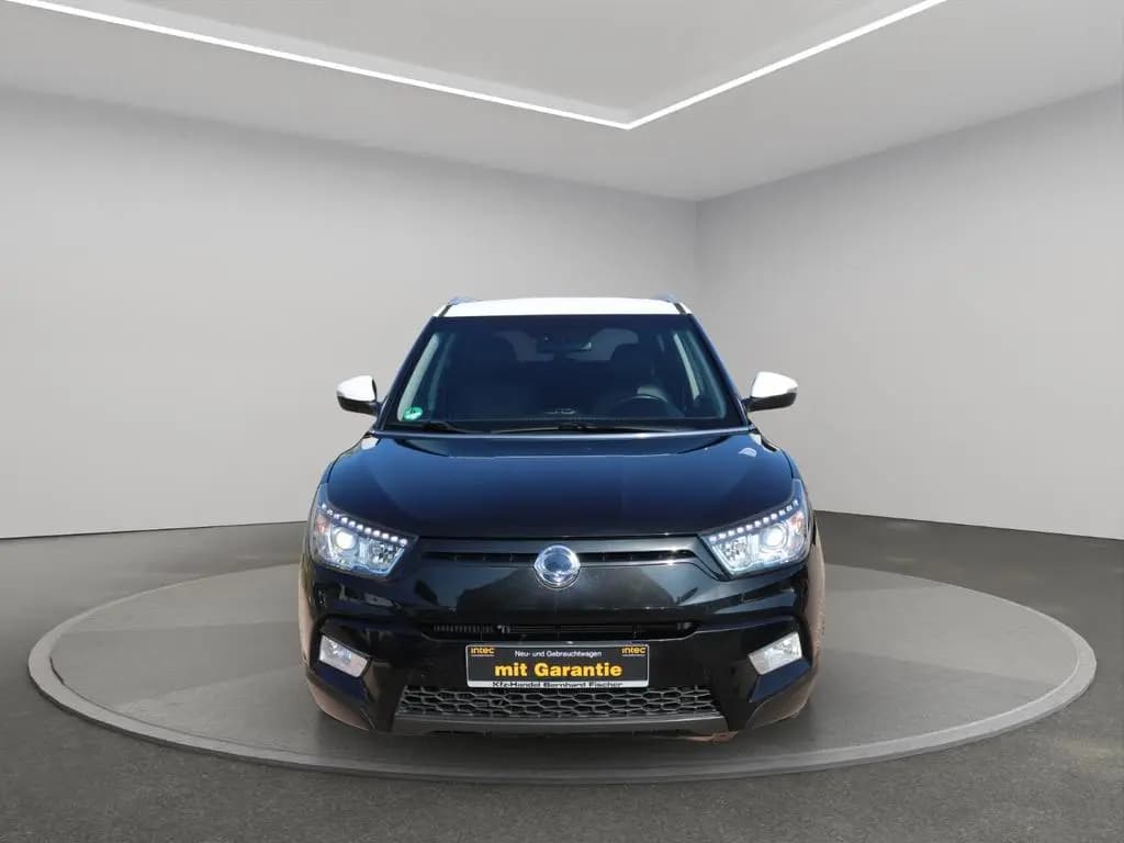 Main__Slider__Photo:Ssangyong Tivoli 1.6 e-XDi 160 /KAMERA/LEDER/LED 12/2015-0