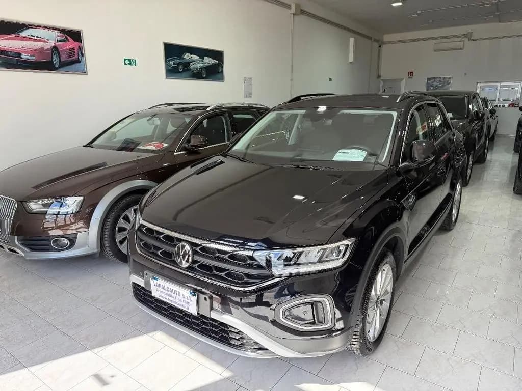 Main__Slider__Photo:Other Volkswagen - T-Roc - 1.0 TSI Style Restyling 07/2022-0