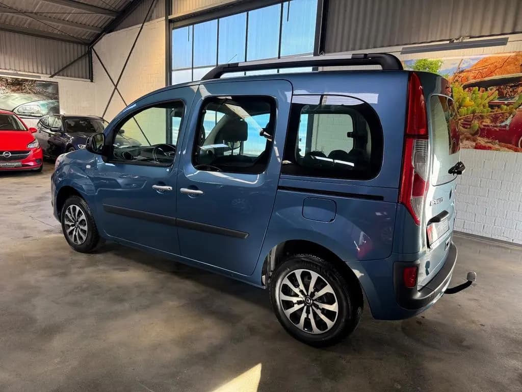 Main__Slider__Photo:Renault Kangoo Limited 1 Hand 07/2018-0