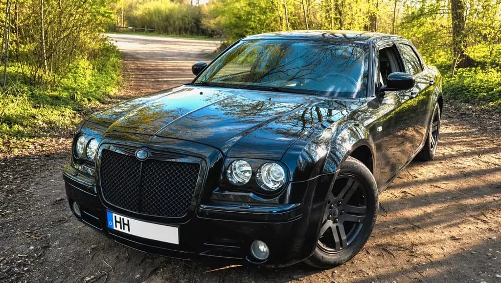 Main__Slider__Photo:Chrysler 300C 3.0 CRD Sedan - All Black 06/2008-0