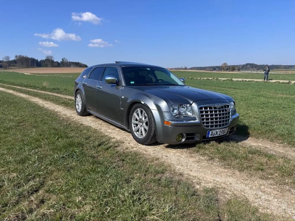 Main__Slider__Photo:Chrysler 300C Touring 3.0 CRD Autom. - 02/2010-0