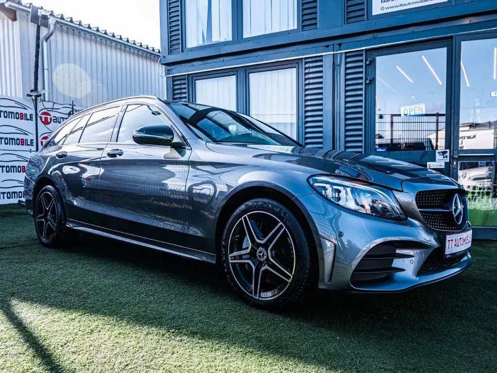 Main__Slider__Photo:Mercedes-Benz C-Class d Night 4Matic AMG LINE|LED|KAM|STANDH. 12/2020-0