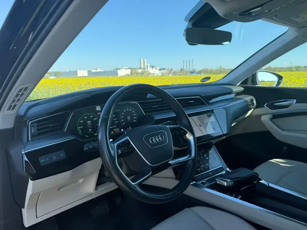 Main__Slider__Photo:Audi e-tron 50 quattro+ MATRIX+4ZONE KLIMA+ACC+AHK 05/2022-1